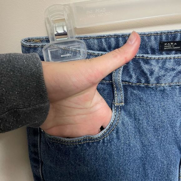 Zara Mom Jeans - Picture 3 of 8